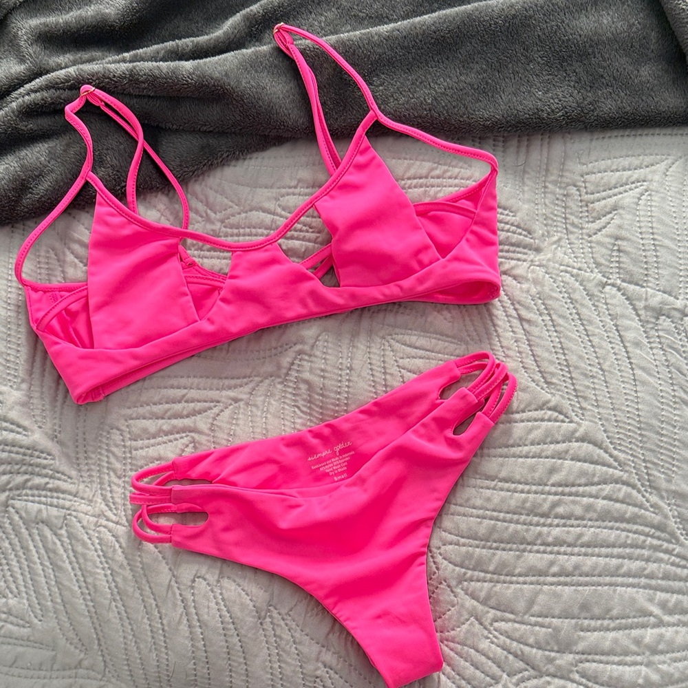 Siempre Golden hot pink Bikini Set - Picture 3 of 4